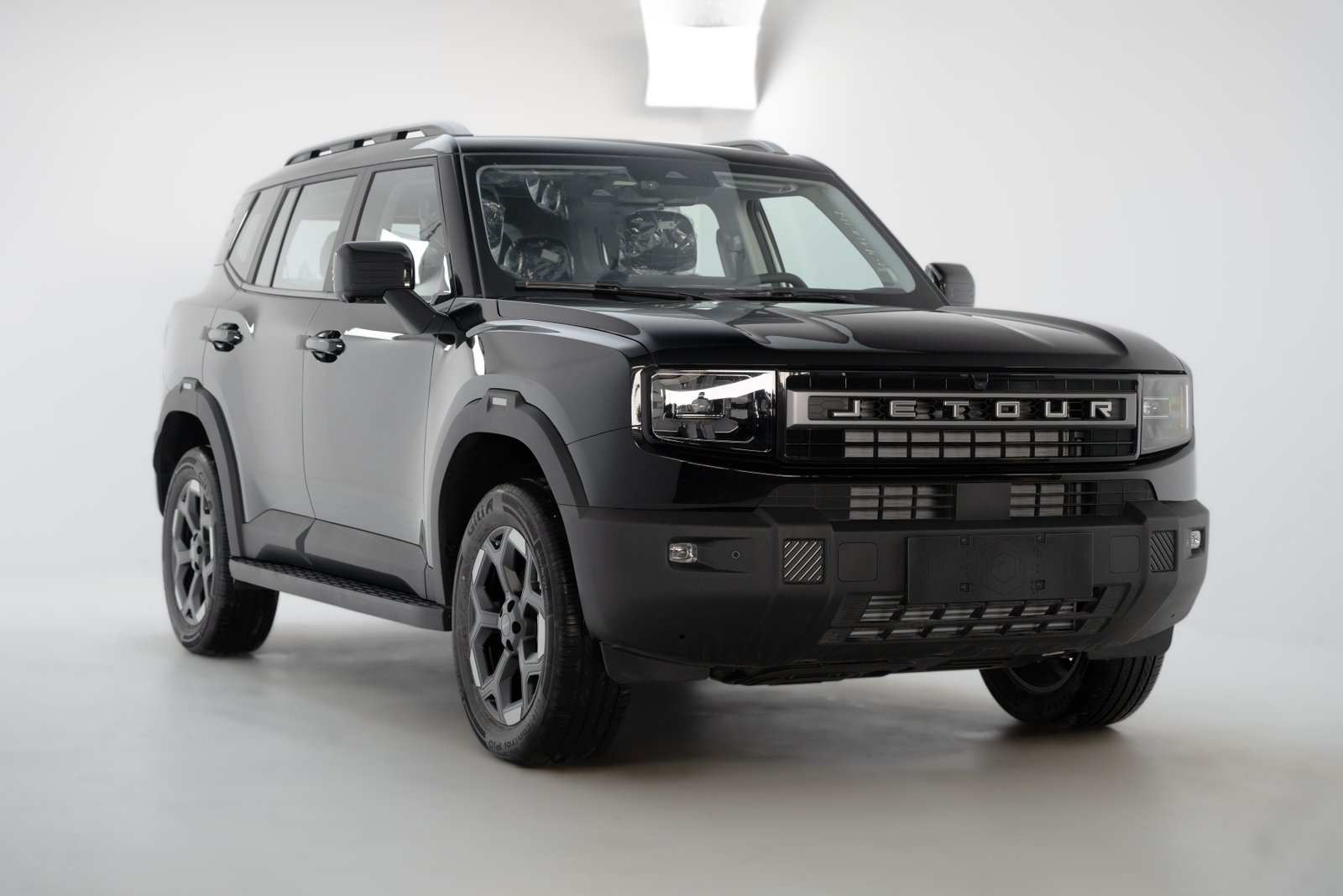 uploads/cars/cover/17638110493175.jpg