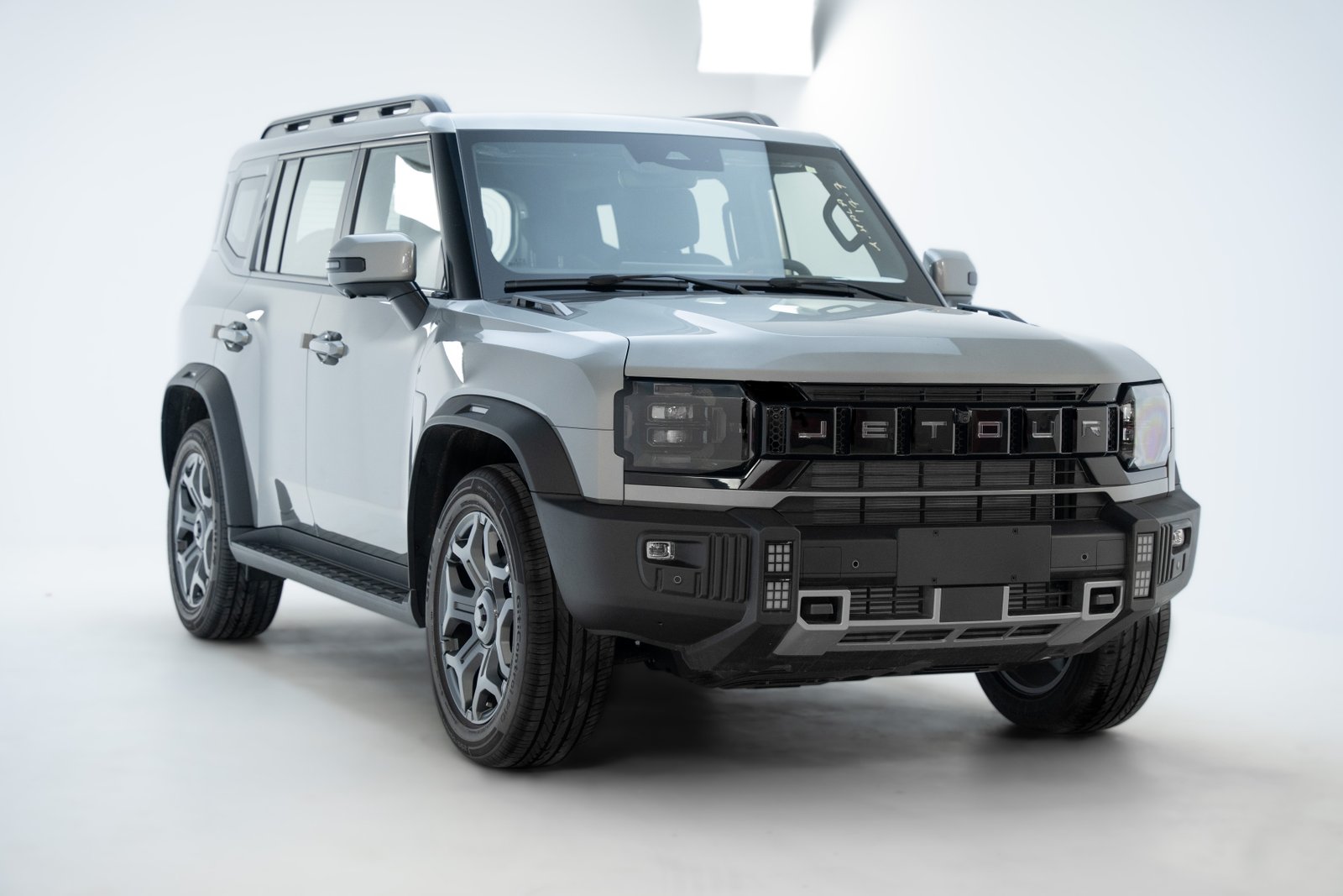 uploads/cars/cover/17638171386109.jpg