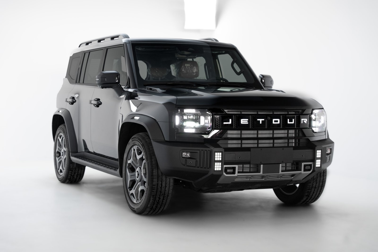 uploads/cars/cover/17638172897023.jpg